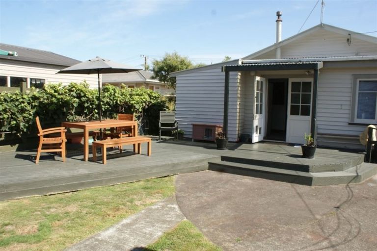 Photo of property in 8 Dittmer Street, Otaki, 5512