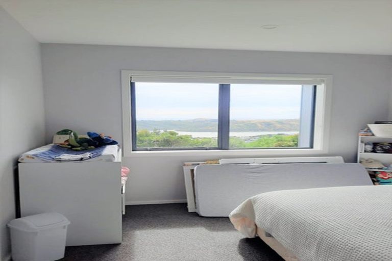 Photo of property in 98a Conclusion Street, Ascot Park, Porirua, 5024