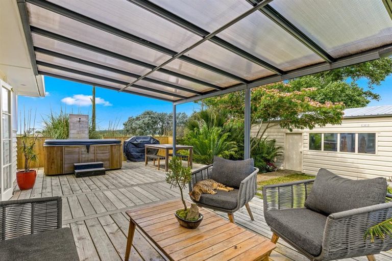 Photo of property in 9 Mary Keane Lane, Parakai, 0830