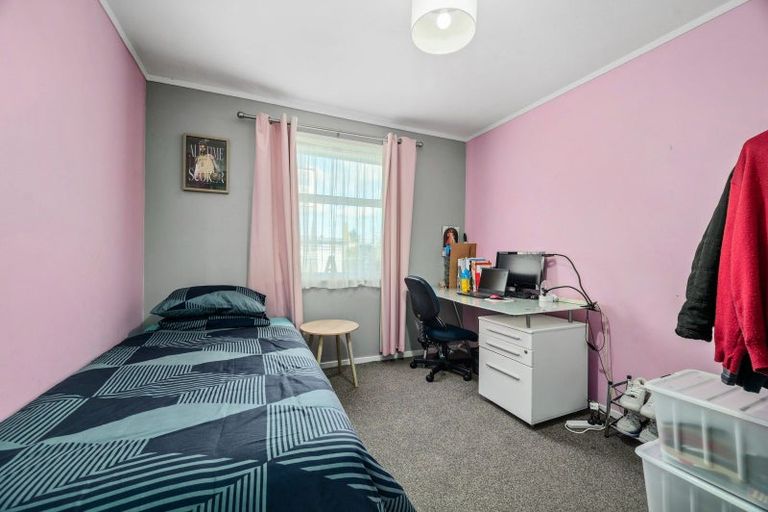 Photo of property in 20 Fenruss Street, Fairy Springs, Rotorua, 3015