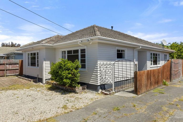 Photo of property in 79 Mahars Road, Mairehau, Christchurch, 8052