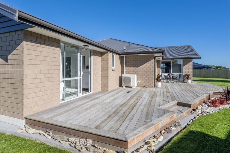 Photo of property in 5 Gladys Place, Levin, 5510