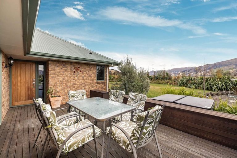 Photo of property in 5 Pukekowhai Drive, Queensberry, Cromwell, 9383