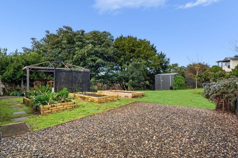 Photo of property in 8c Wiltshire Place, Te Puke, 3119