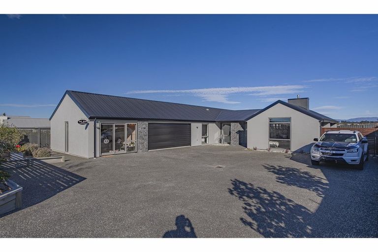 Photo of property in 23 Hunter Hills Drive, Gleniti, Timaru, 7910