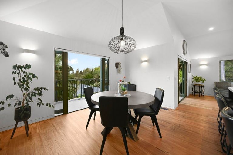 Photo of property in 2 Minchin Crescent, St Andrews, Hamilton, 3200