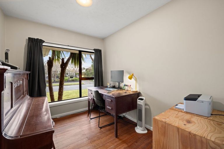 Photo of property in 28 Hudson Street, Bryndwr, Christchurch, 8053