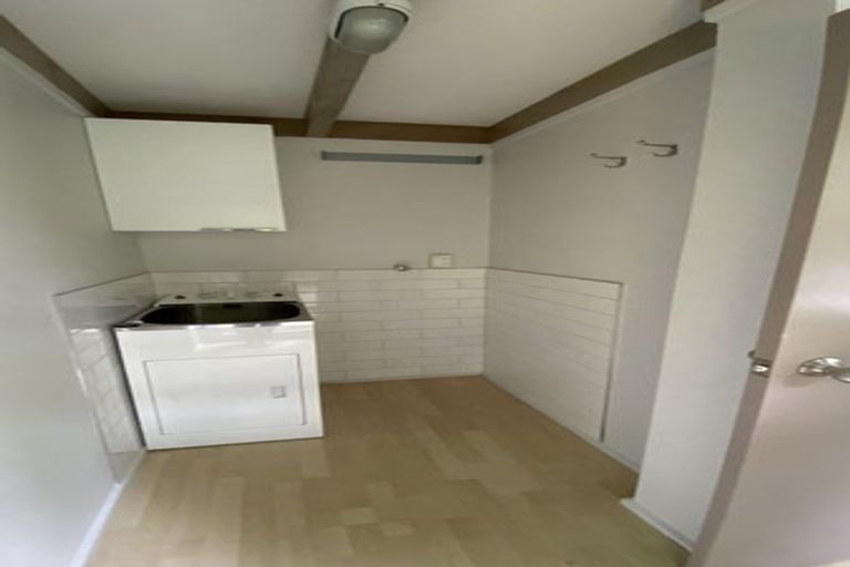 Photo of property in 2/555 East Coast Road, Browns Bay, Auckland, 0630