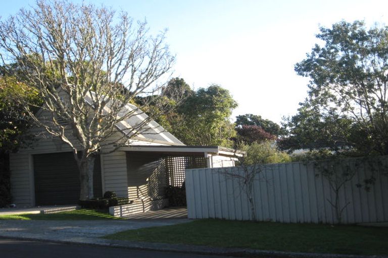 Photo of property in 21 Fancourt Street, Karori, Wellington, 6012