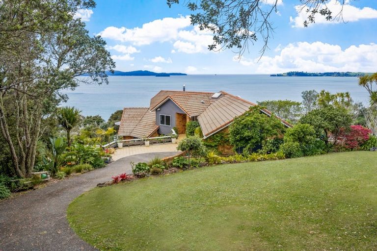 Photo of property in 47 Puriri Place, Sandspit, Warkworth, 0982