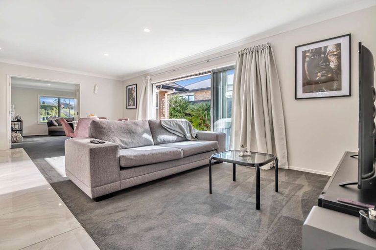 Photo of property in 48 Moira Drive, Tuakau, 2121