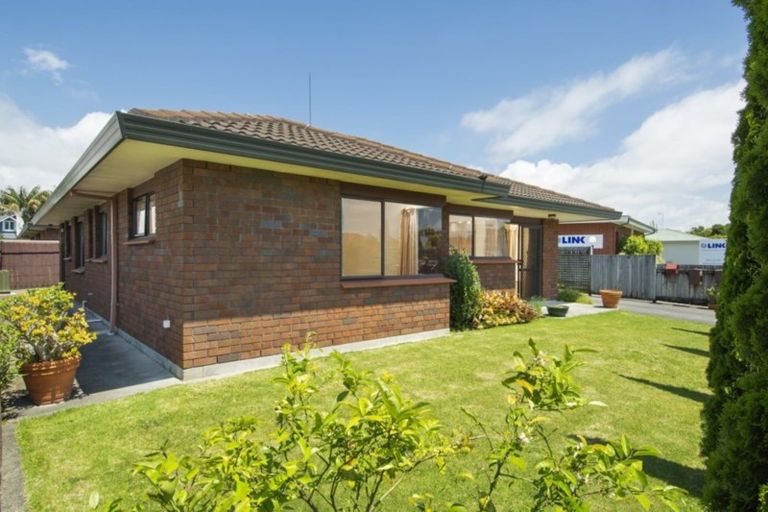 Photo of property in 1/24 Fourth Avenue, Tauranga, 3110