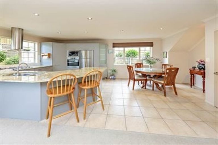 Photo of property in 46 Westerham Drive, Dannemora, Auckland, 2016