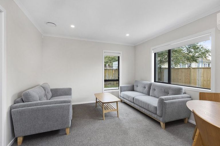 Photo of property in 12 Emmadale Lane, Hamilton East, Hamilton, 3216