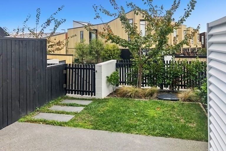 Photo of property in 248 Hobsonville Point Road, Hobsonville, Auckland, 0616