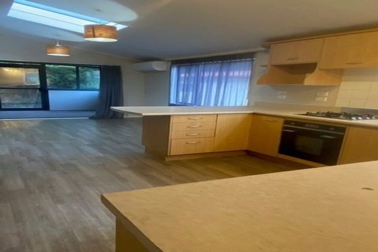 Photo of property in 68a Peterhouse Street, Tawa, Wellington, 5028