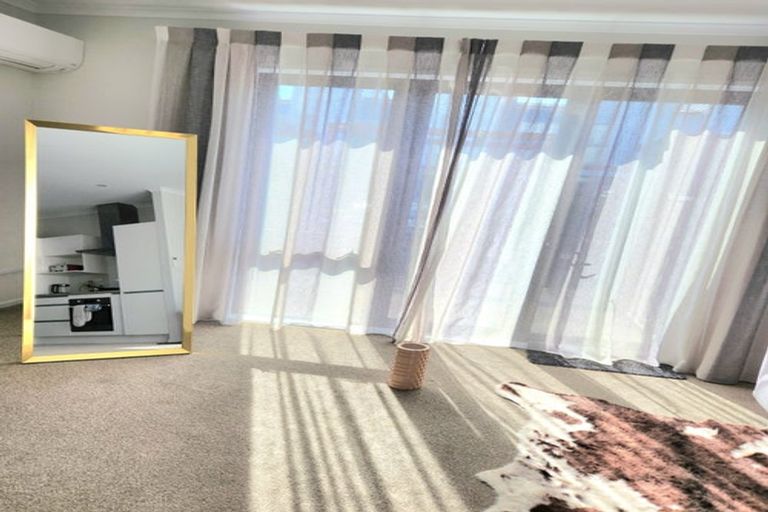 Photo of property in 84 Squadron Drive, Hobsonville, Auckland, 0616