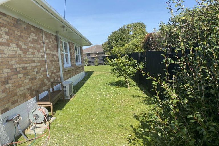 Photo of property in 18 Kingsley Street, St Andrews, Hamilton, 3200