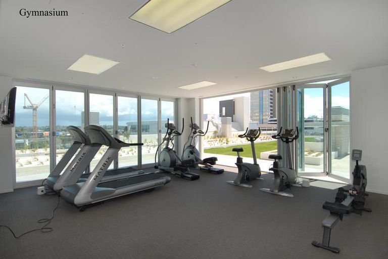 Photo of property in Sentinel Apartments, 2603/3 Northcroft Street, Takapuna, Auckland, 0622