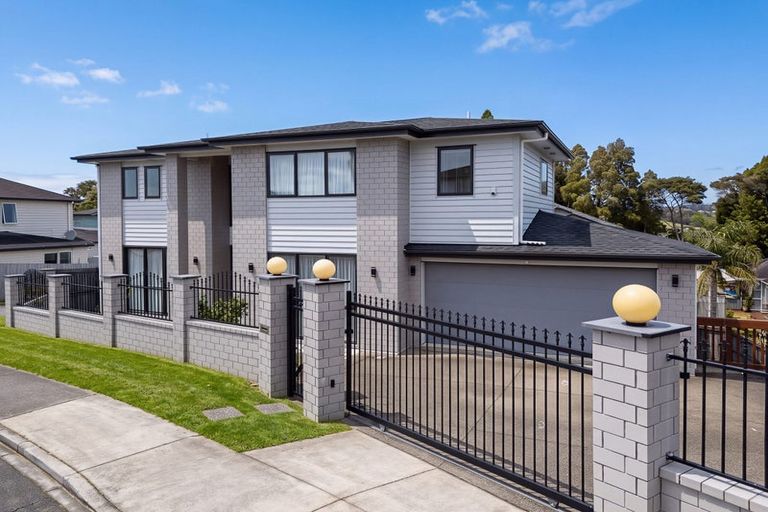 Photo of property in 108 San Valentino Drive, Henderson, Auckland, 0612