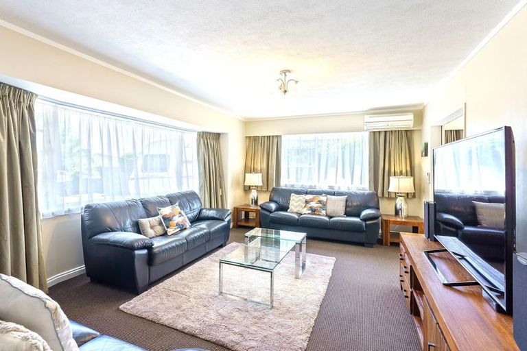 Photo of property in 11 Rawene Street, Waikanae, 5036