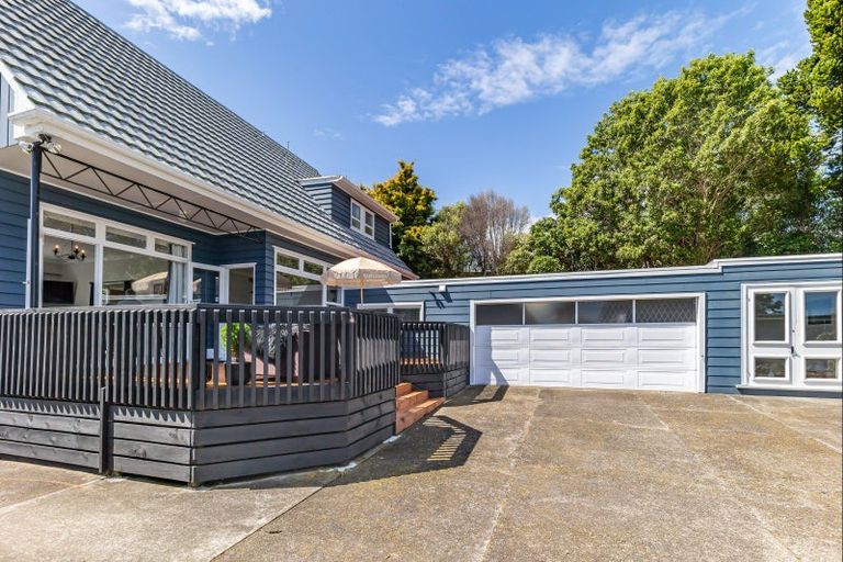 Photo of property in 35 Chester Street, Levin, 5510