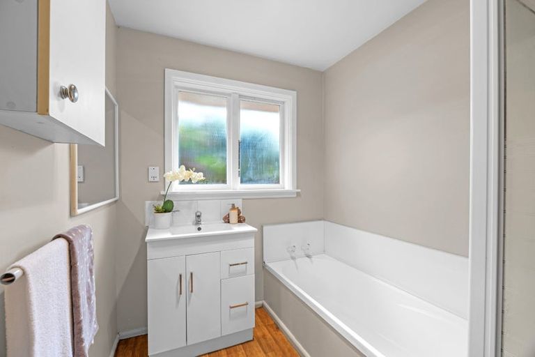 Photo of property in 26 Hudson Street, Bryndwr, Christchurch, 8053