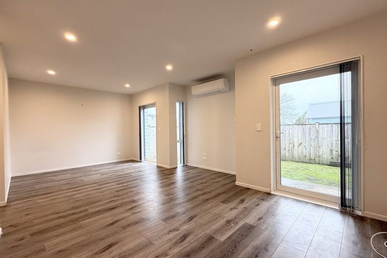 Photo of property in 6 Riroriro Close, Papakura, 2110