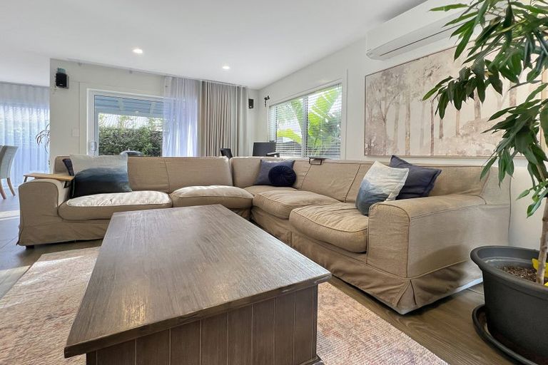 Photo of property in 51a Gills Road, Bucklands Beach, Auckland, 2014