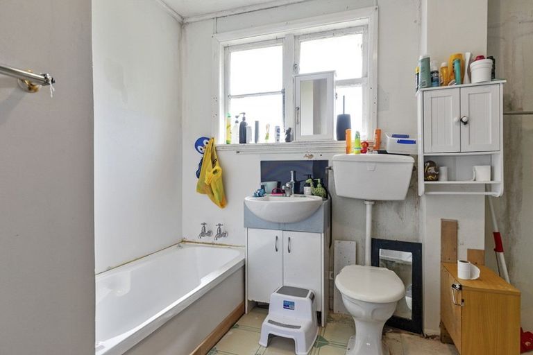 Photo of property in 47 Kenney Crescent, Fairfield, Hamilton, 3214