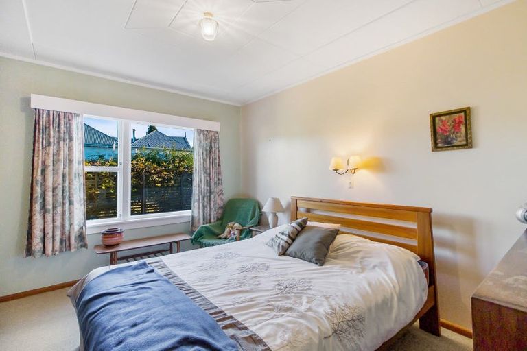 Photo of property in 27 Coronation Street, Waimate, 7924