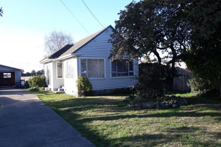 Photo of property in 64 Moffett Street, Islington, Christchurch, 8042