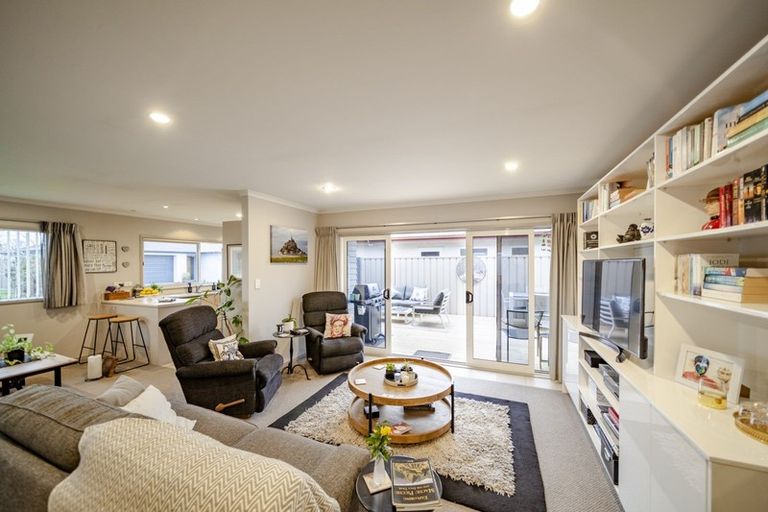 Photo of property in 1111c Karamu Road North, Mayfair, Hastings, 4122