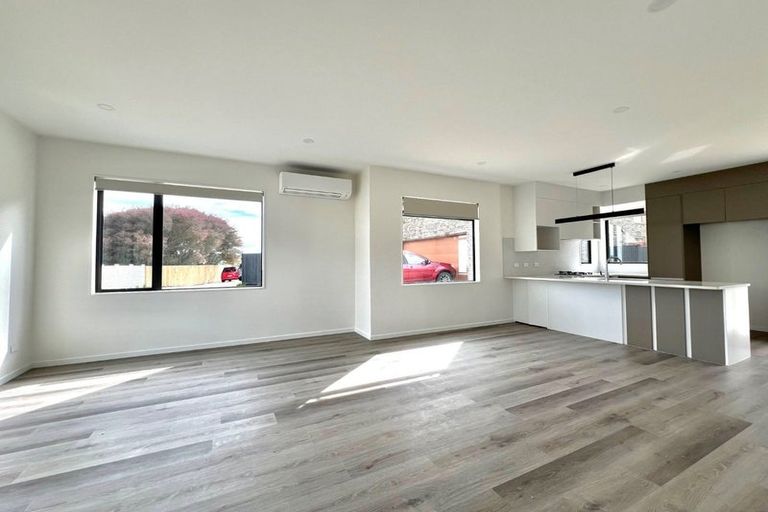 Photo of property in 13a Matterhorn Crescent, Northpark, Auckland, 2013