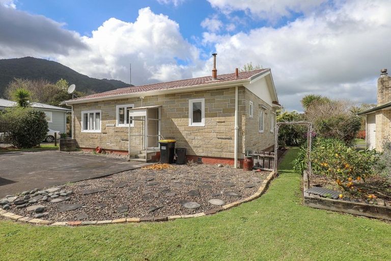 Photo of property in 20 Hikutaia Street, Te Aroha, 3320