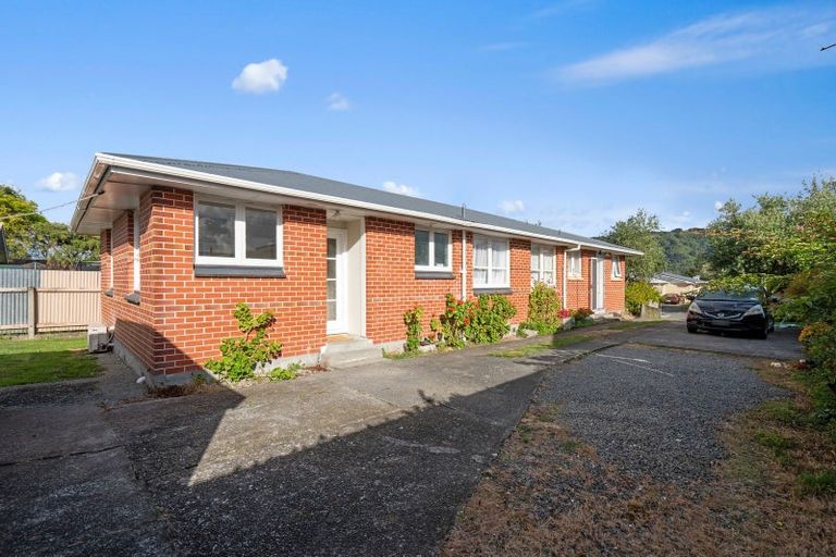 Photo of property in 8 Oregon Drive, Maoribank, Upper Hutt, 5018