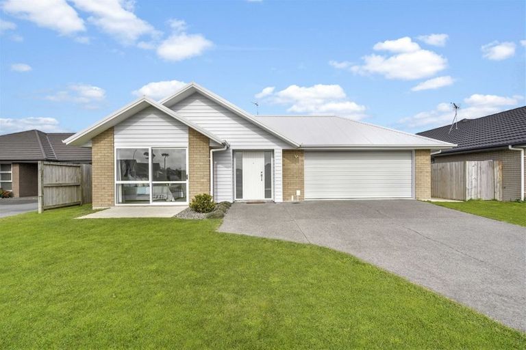 Photo of property in 17 Teatree Close, Huntington, Hamilton, 3210