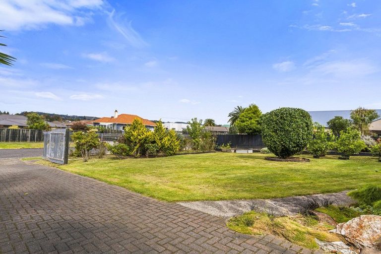 Photo of property in 35 Robertson Street, Glenholme, Rotorua, 3010