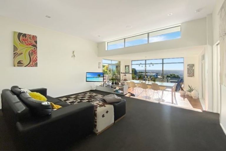 Photo of property in 156 Major Hornbrook Road, Mount Pleasant, Christchurch, 8081