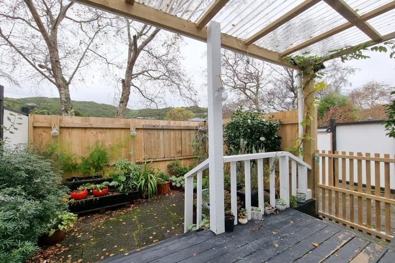 Photo of property in 22a Ranelagh Street, Karori, Wellington, 6012