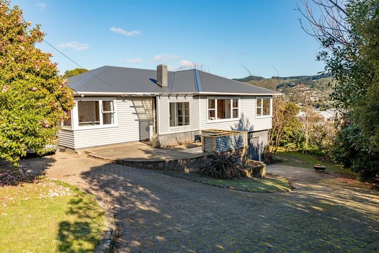 Photo of property in 10 Allen Terrace, Tawa, Wellington, 5028