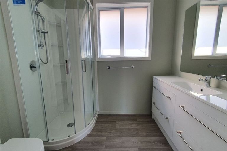 Photo of property in 1/44 Pinehurst Crescent, Russley, Christchurch, 8042