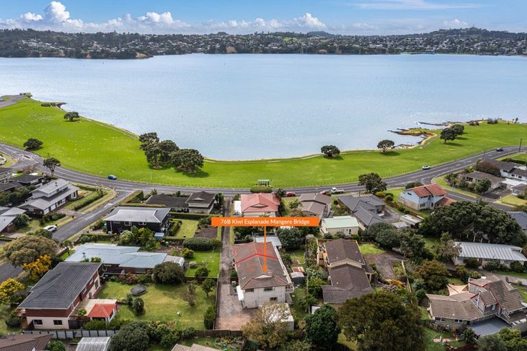Photo of property in 76b Kiwi Esplanade, Mangere Bridge, Auckland, 2022