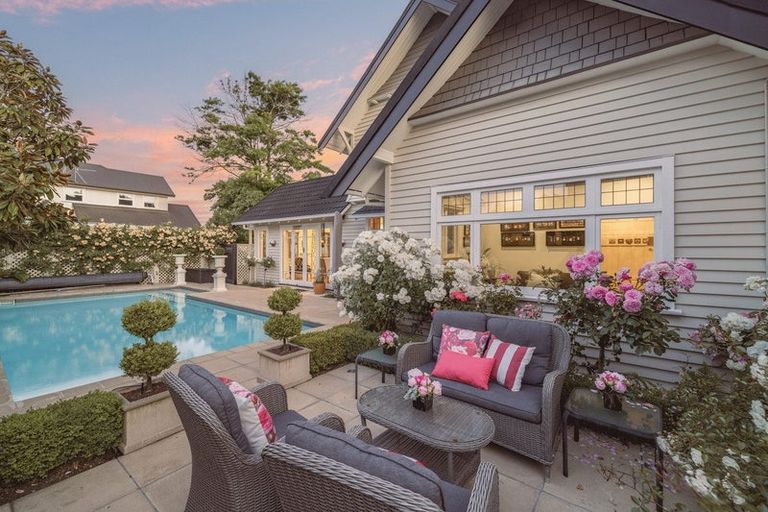 Photo of property in 392 Papanui Road, Strowan, Christchurch, 8052