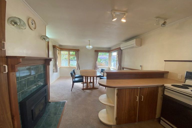 Photo of property in 16 Middlepark Road, Sockburn, Christchurch, 8042