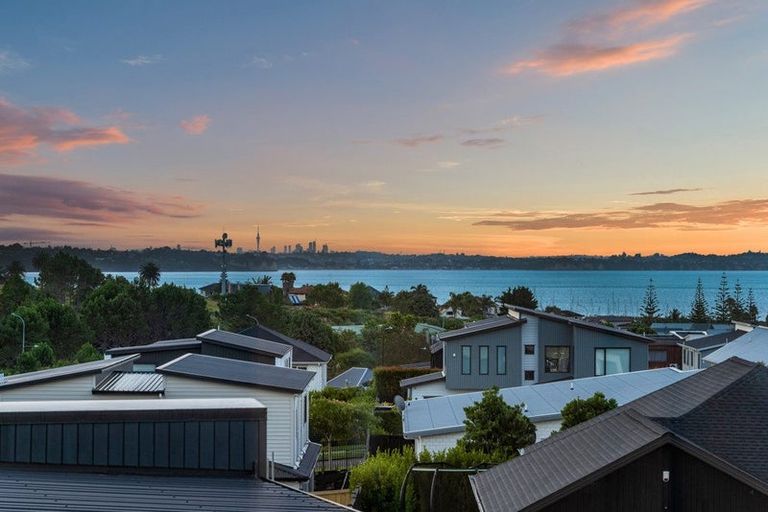 Photo of property in 4 Hapukupuku Avenue, Beachlands, Auckland, 2018