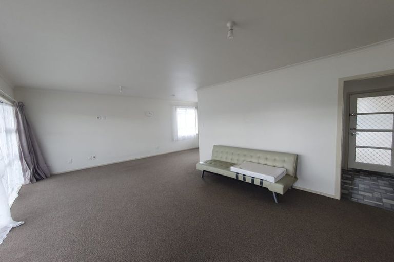 Photo of property in 217a Onewa Road, Birkenhead, Auckland, 0626