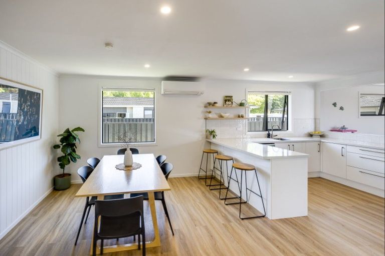 Photo of property in 23 Golding Road, Taradale, Napier, 4112