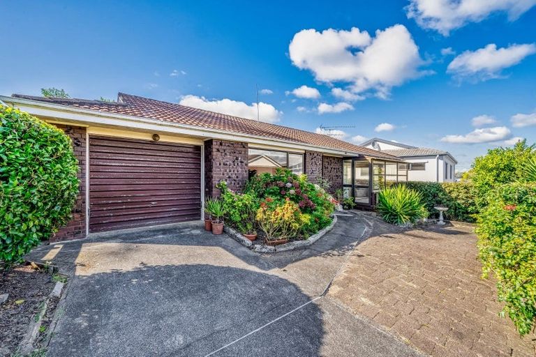 Photo of property in 3/50 Moore Street, Howick, Auckland, 2014