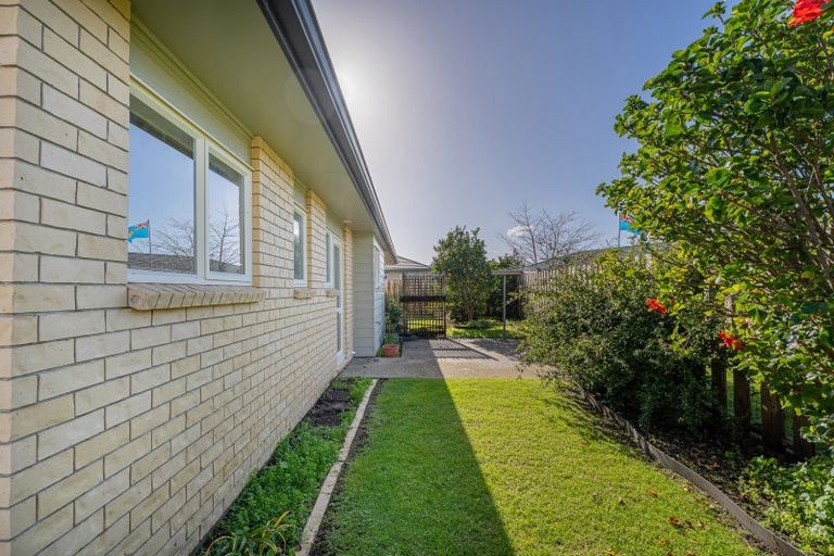 Photo of property in 8 Seascape Avenue, Whitianga, 3510